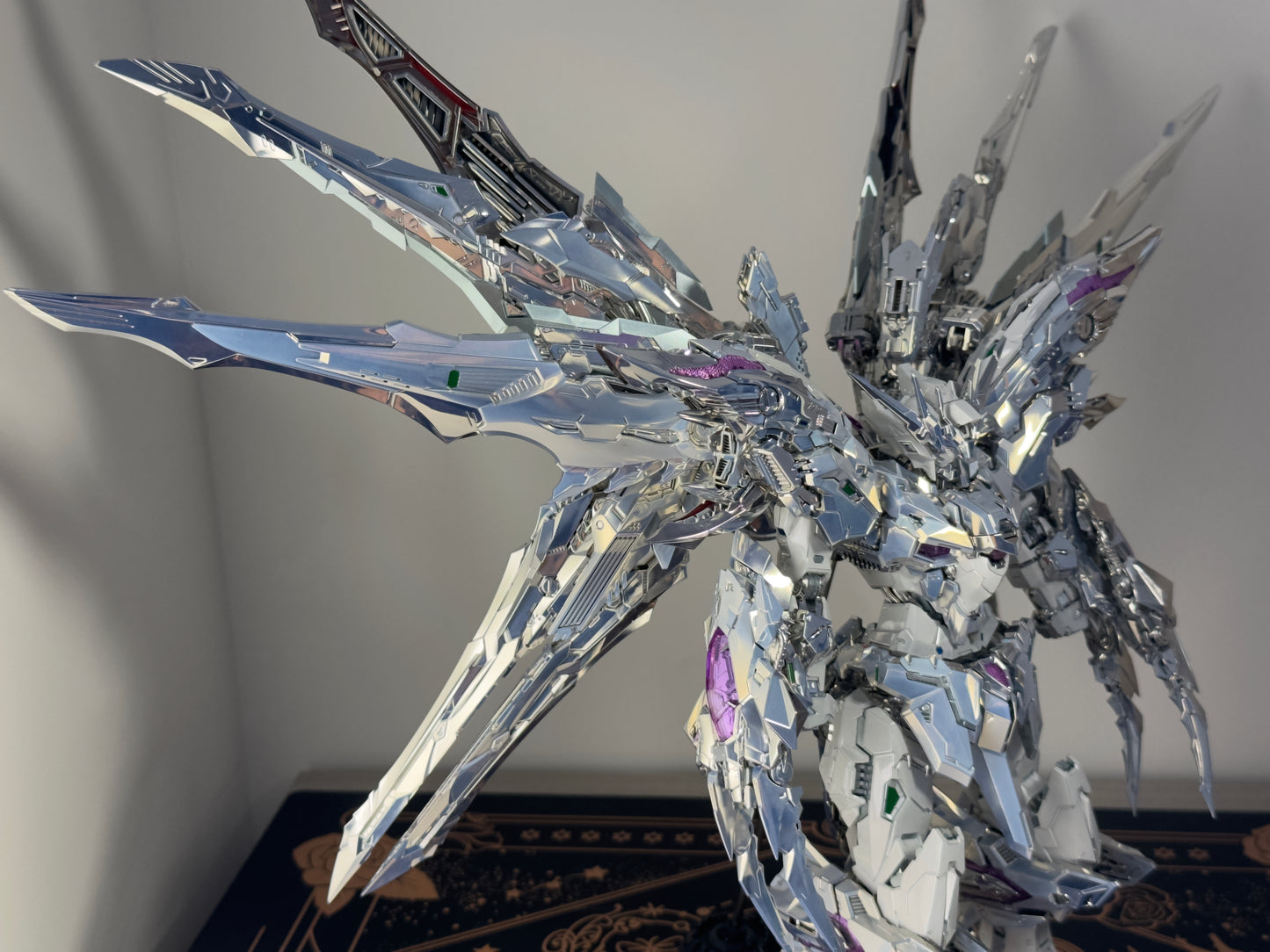 [Custom Electroplating] Infinite Dimension RT-002 Nemesis (Twilight electroplated color scheme) Model Kit