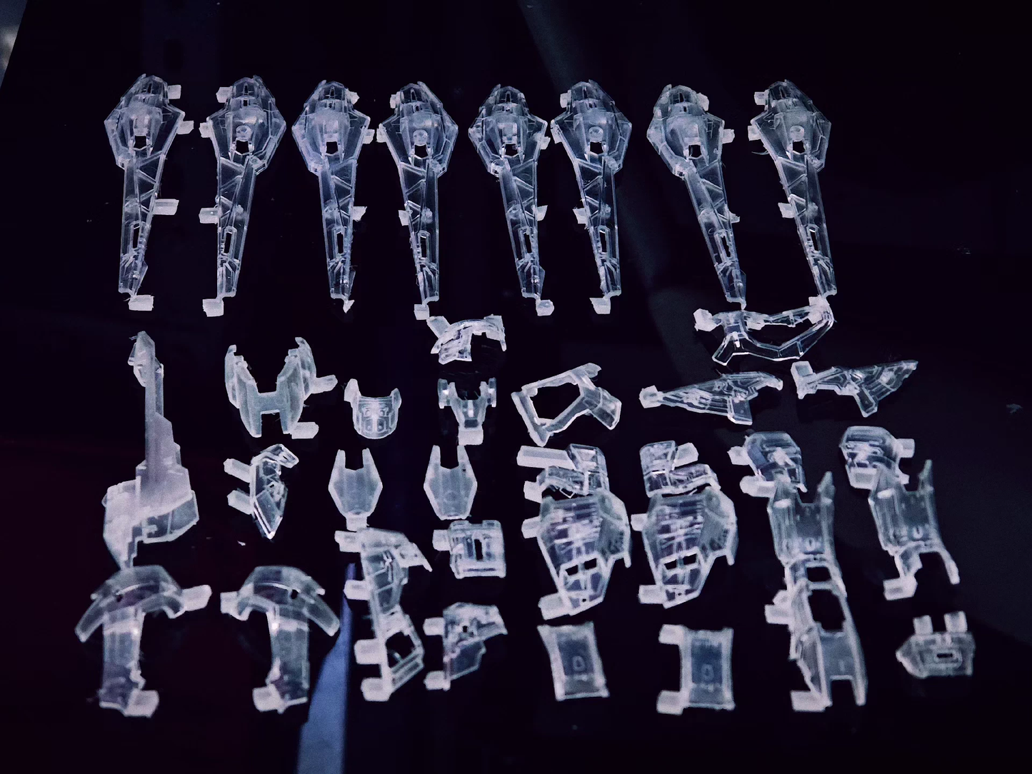 [Clear pieces] MGEX 1/100 Strike Freedom Gundam (External armor clear parts)