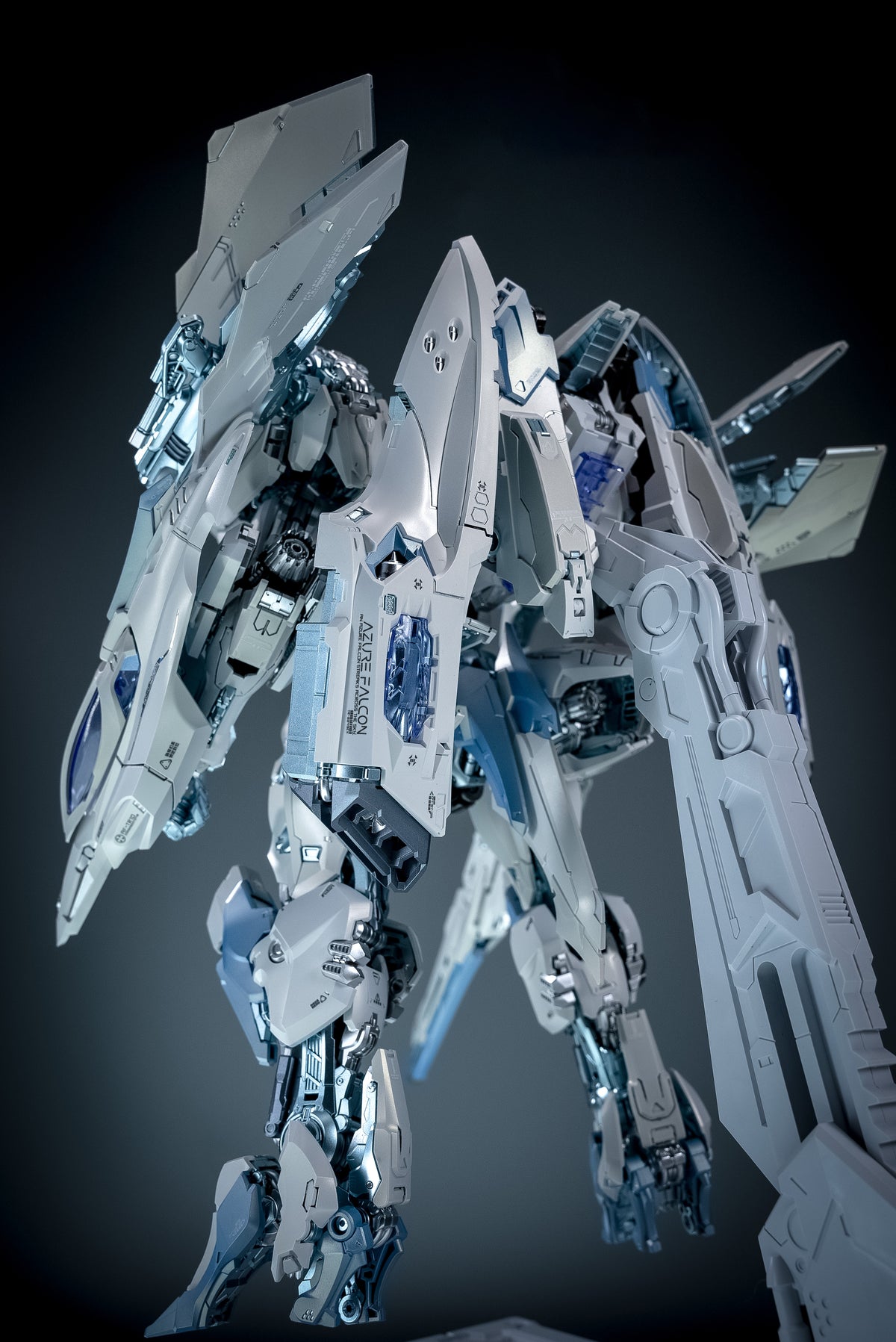 [Color customization] In Era+ RMD Azure Falcon TR-2243EX 1/100 Scale (Twilight Paint Color Scheme) Model Kit