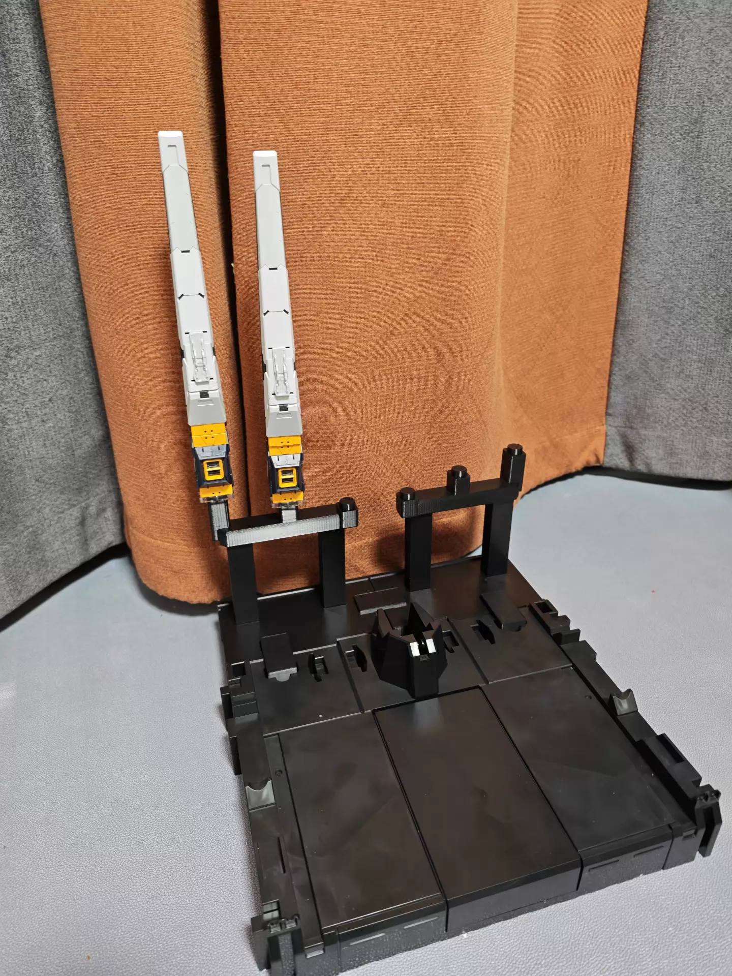 [3D printed pieces] Bandai PG Unicorn PGU 1/60 ν Gundam Fin Funnel Stand/ Weapon Stand