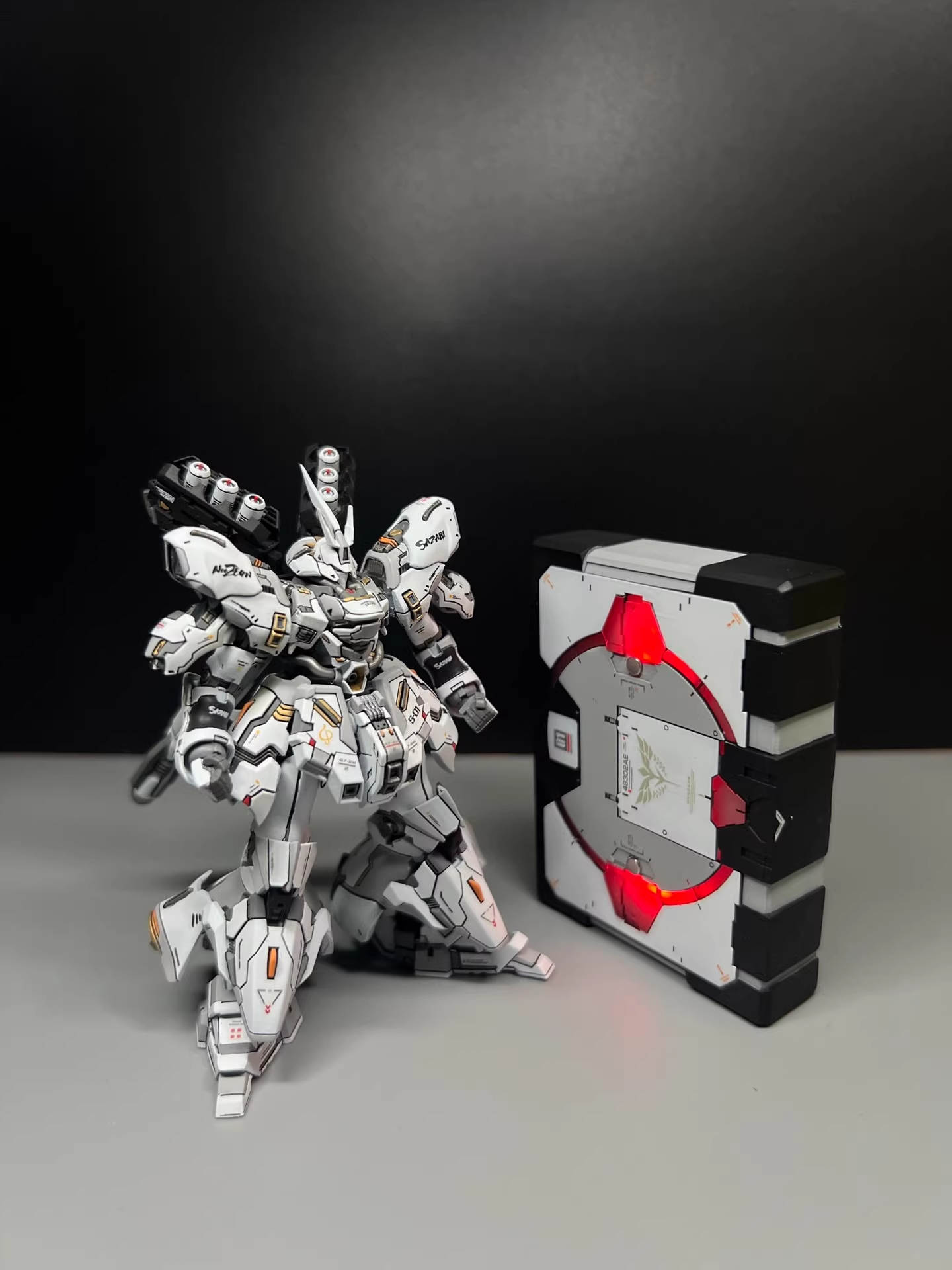 [Artifact Painted] PER-ORDER SAZABI painted Light-up Version -airlift