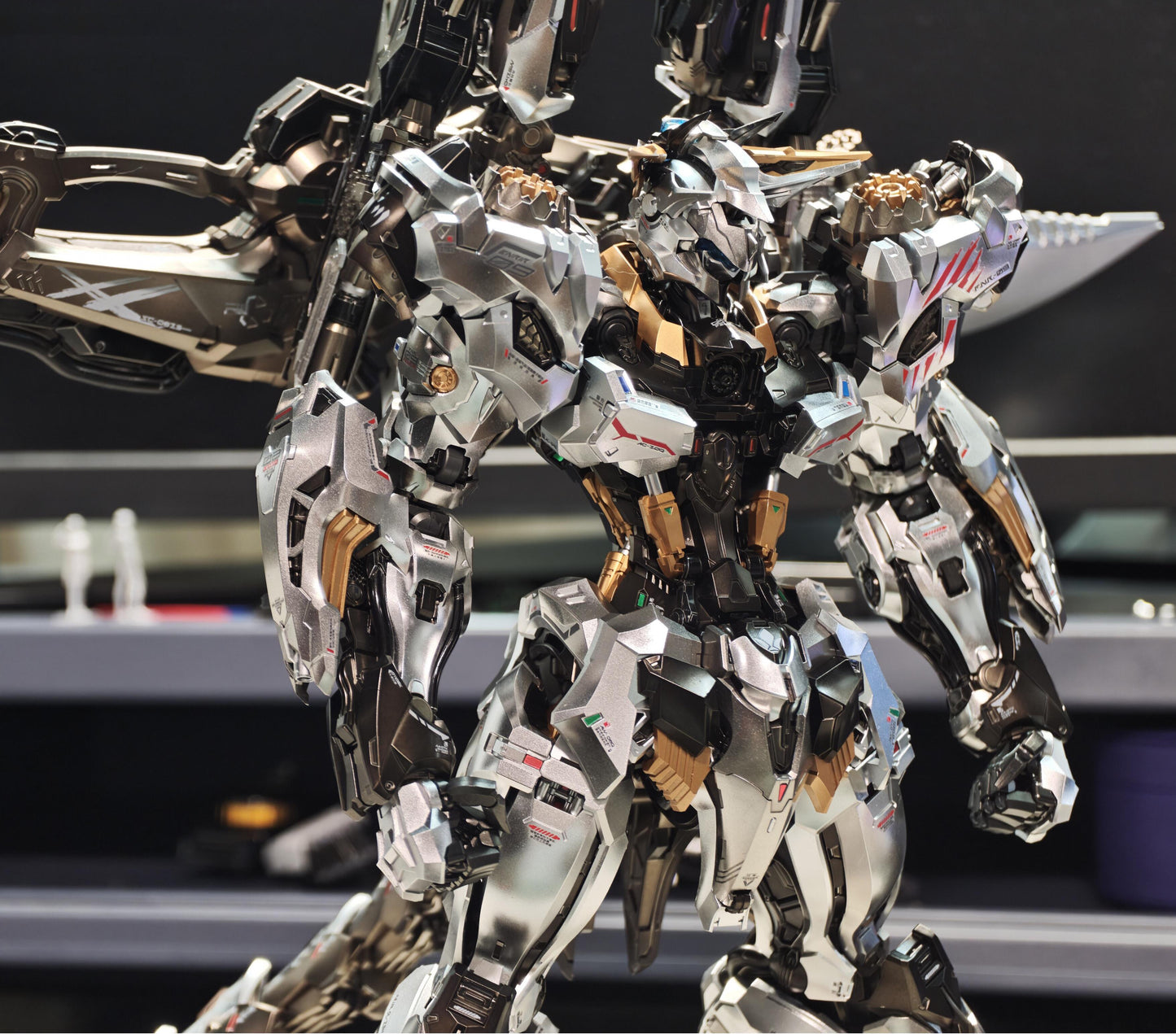 [Custom Electroplating] Infinity Nova RMD Fenrir 1/72 Scale (Electroplated color scheme) Model Kit