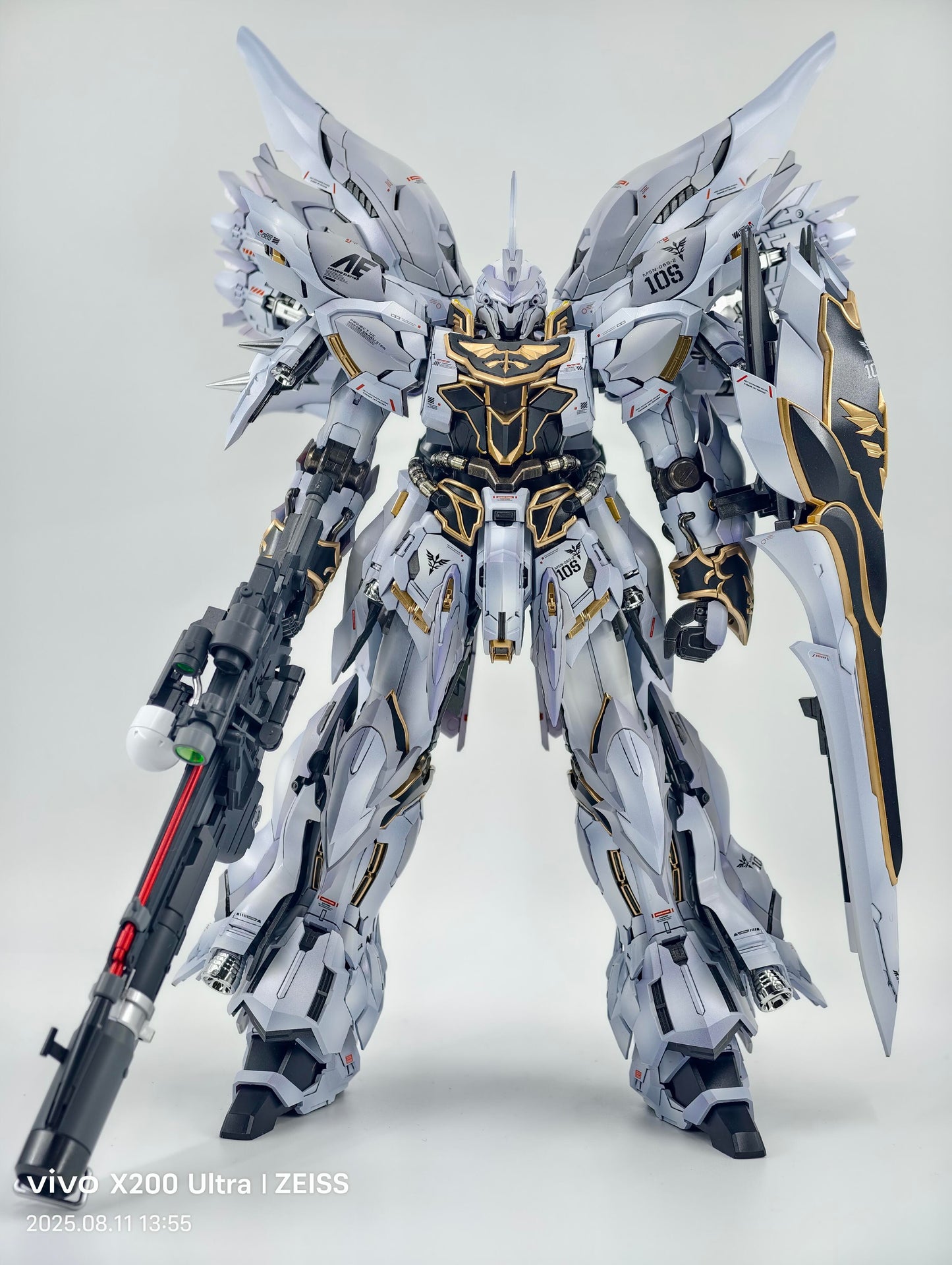 [Color customization]Comet Technology-01-Crimson Drei MG 1/100 GK Sinanju Model Kit (Shading white purple color scheme)