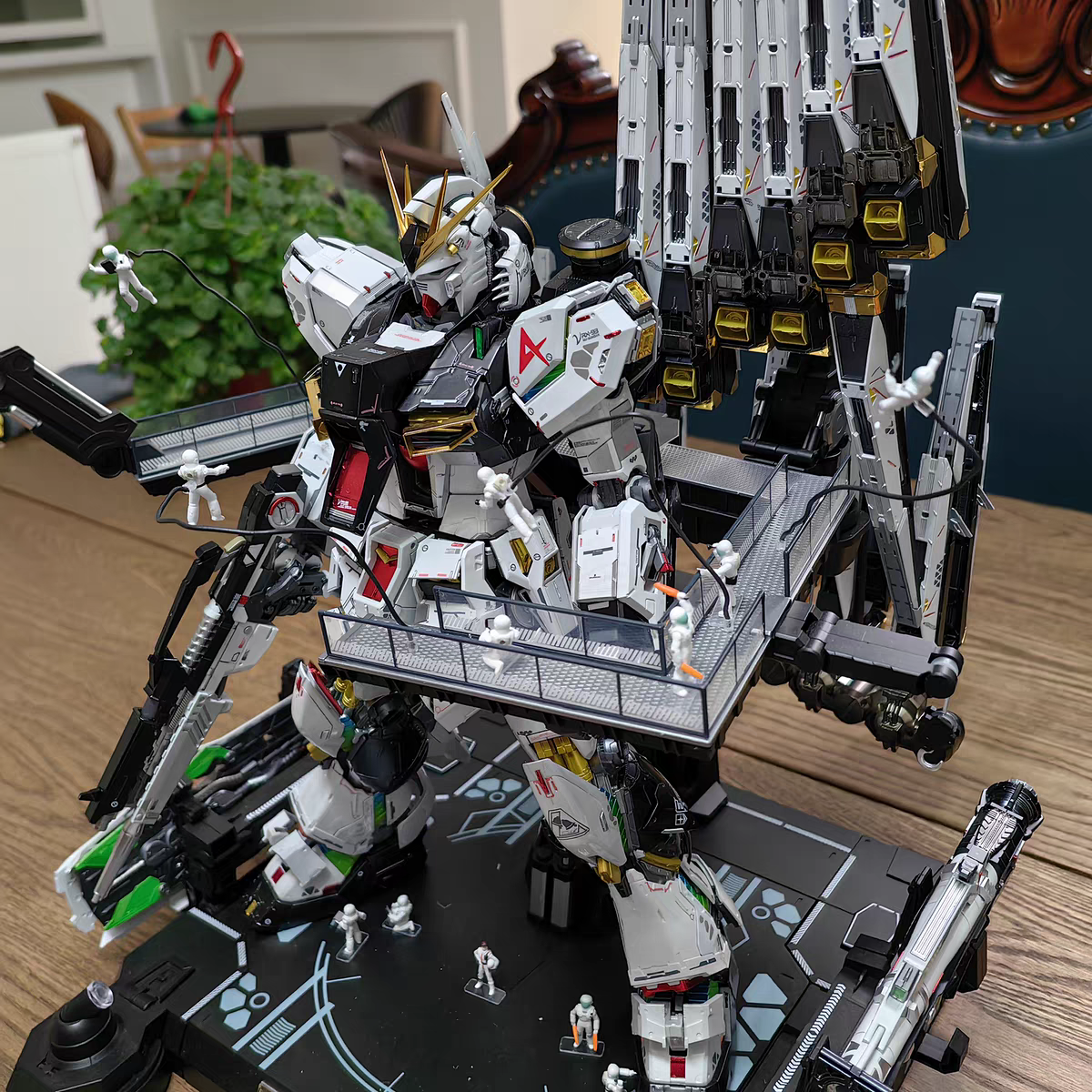 [Color customization] Daban 1/60 Metal Structure Nu (Titanium Electroplated color scheme) Model Kit