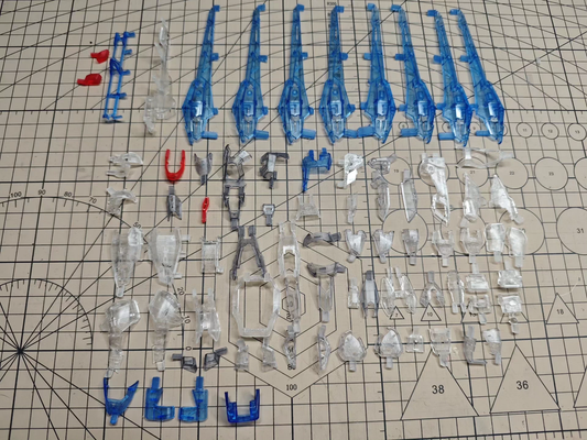 [Clear pieces] MGEX 1/100 Strike Freedom Gundam (External armor clear parts)