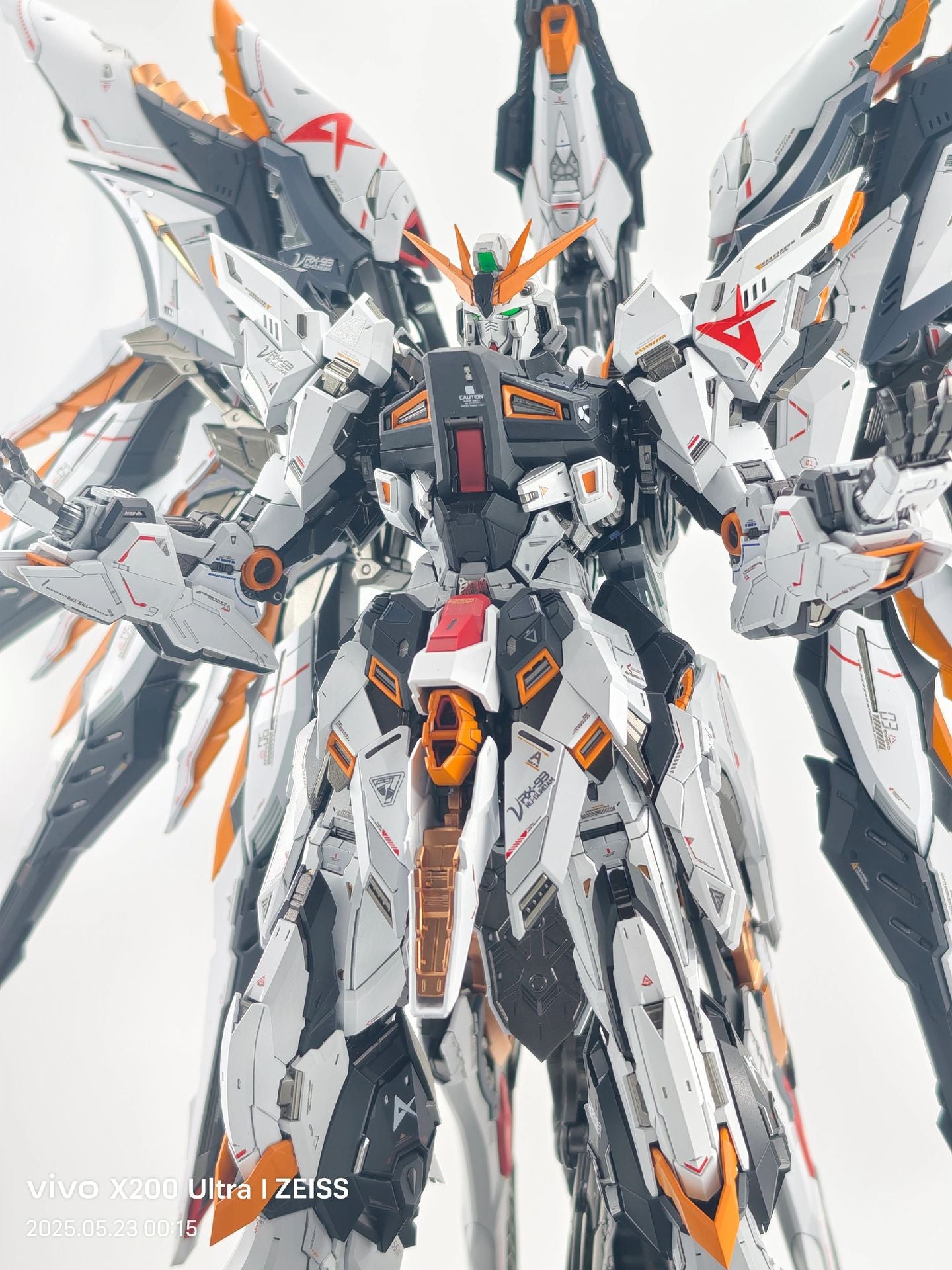 [Color customization] Einta Industries 1/72 Sky Defender(V gundam color scheme)Model Kit
