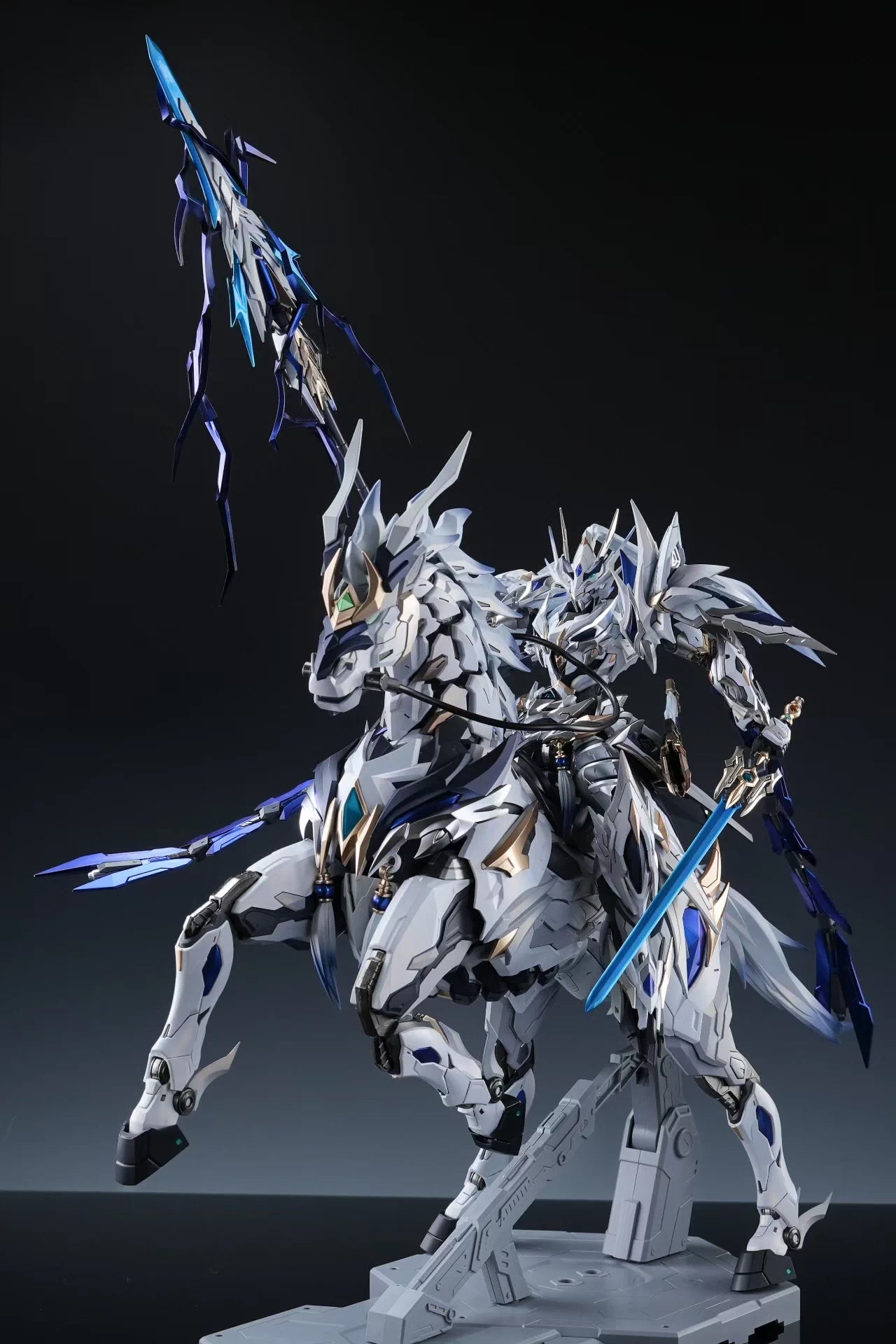 [Color customization] Motor Nuclear Zhao Yun & White Dragon Horse (white color scheme) Model Kit
