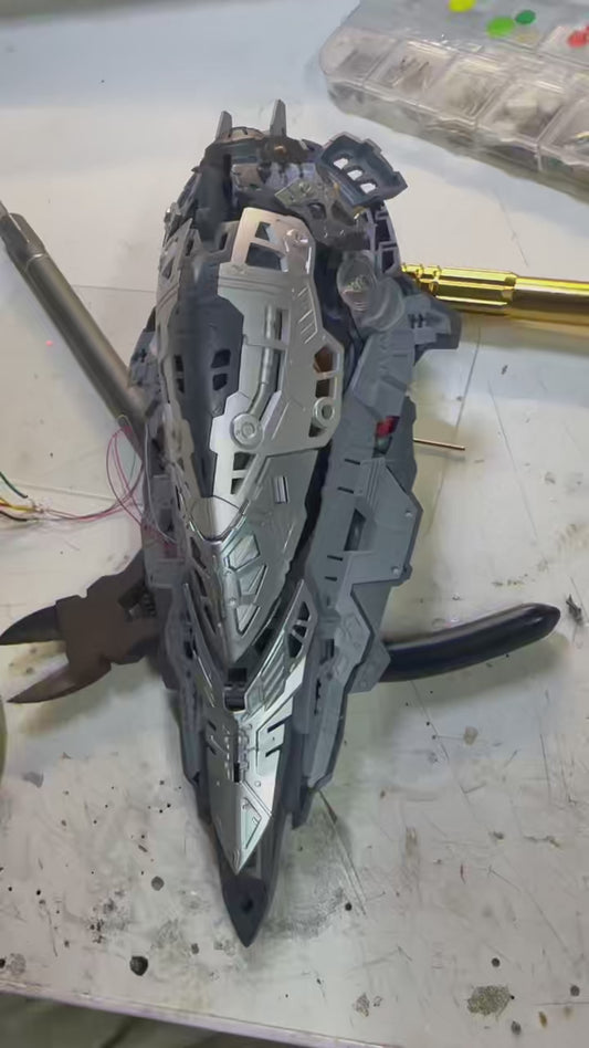 [Electrically controlled] Electrically controlled Axis Model Works (Solomon) 1/100 scale Osiris Aerial Dominator Model Kit